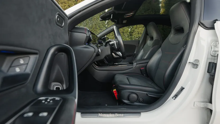 MERCEDES-BENZ CLA CLA 200 AMG Line 7G-DCT