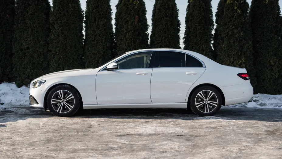 MERCEDES-BENZ E Klasa E 220 d