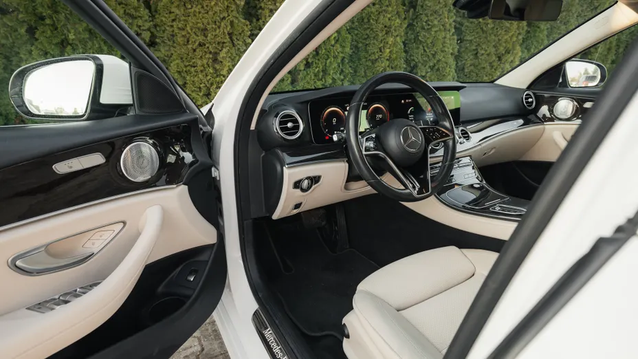 MERCEDES-BENZ E Klasa E 220 d