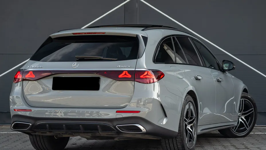 MERCEDES-BENZ E Klasa E 300 d 4-Matic AMG