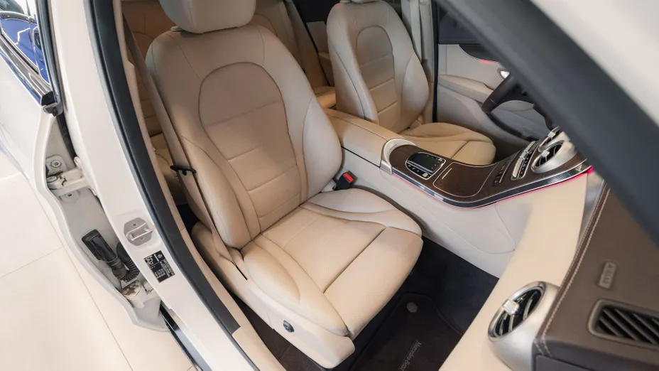 MERCEDES-BENZ GLC GLC 300 e 4-Matic
