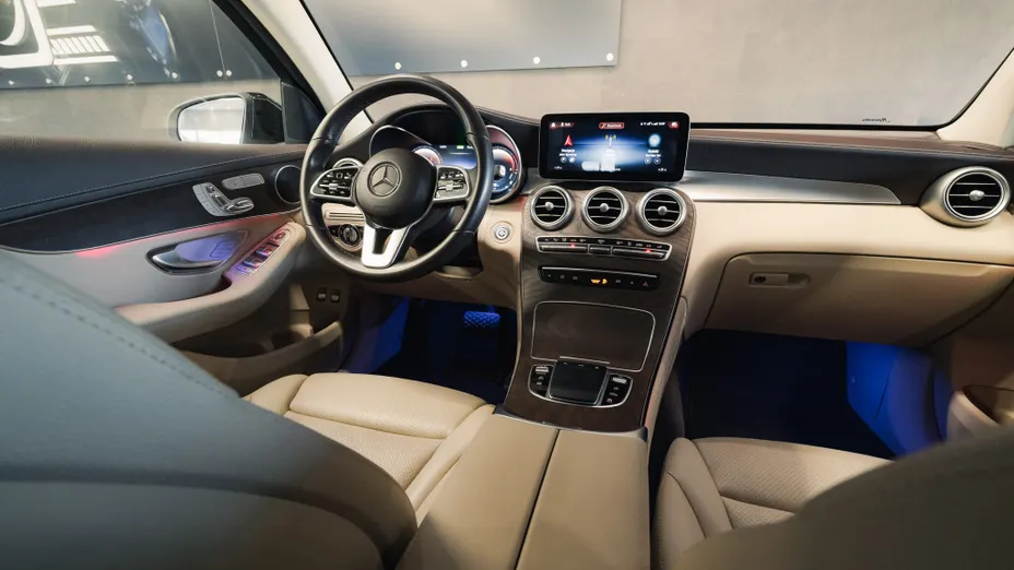 MERCEDES-BENZ GLC GLC 300 e 4-Matic