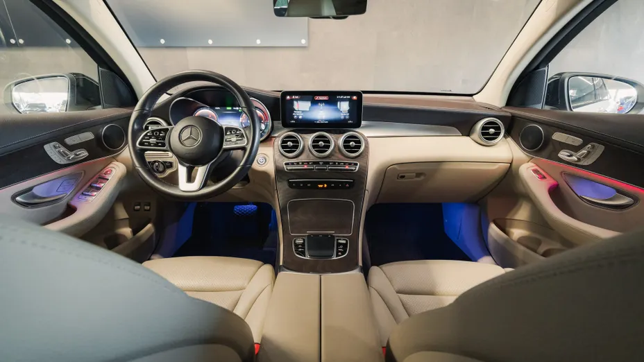 MERCEDES-BENZ GLC GLC 300 e 4-Matic