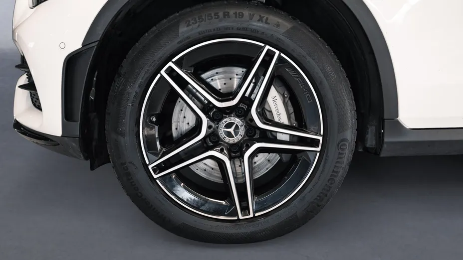 MERCEDES-BENZ GLC GLC 300 e 4-Matic