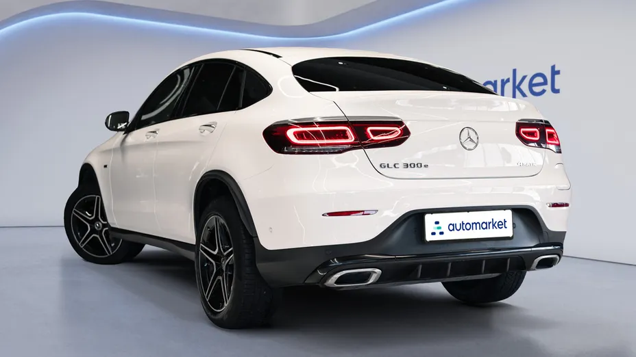 MERCEDES-BENZ GLC GLC 300 e 4-Matic