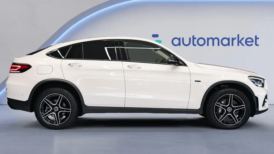 MERCEDES-BENZ GLC GLC 300 e 4-Matic