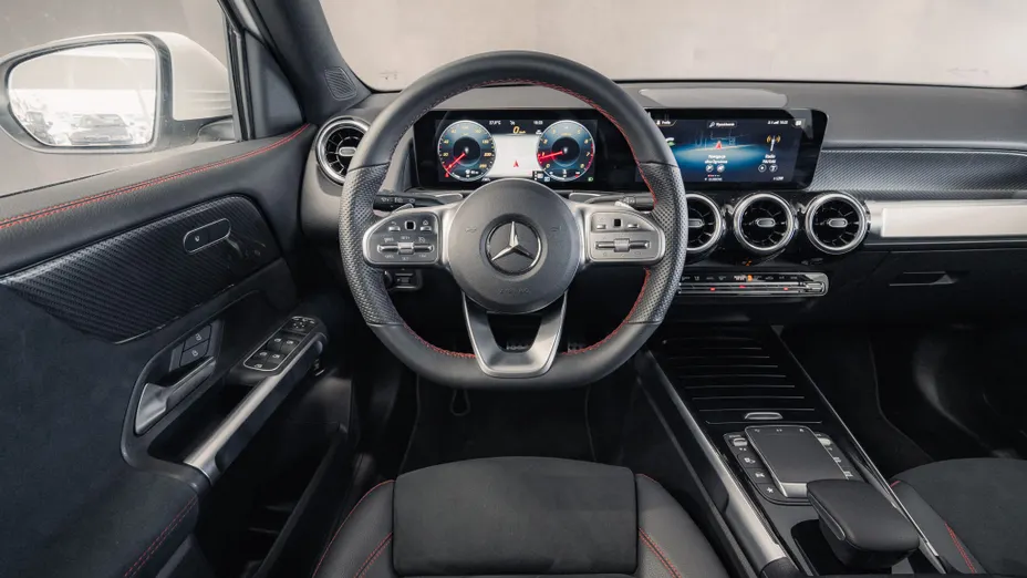 MERCEDES-BENZ GLB GLB 200 4-Matic AMG Line 8G-DCT