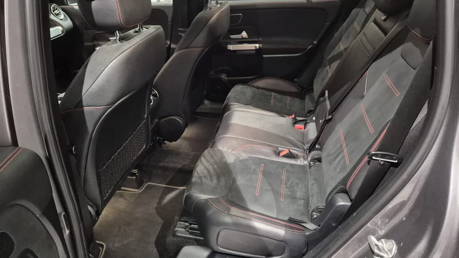 MERCEDES-BENZ GLB GLB 220 d 4-Matic AMG Line 8G-DCT