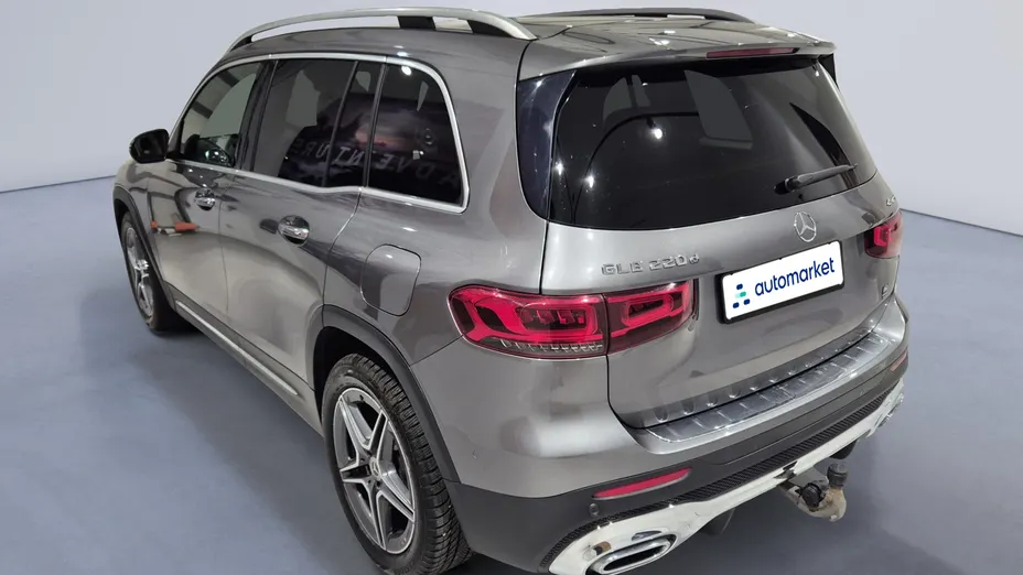 MERCEDES-BENZ GLB GLB 220 d 4-Matic AMG Line 8G-DCT