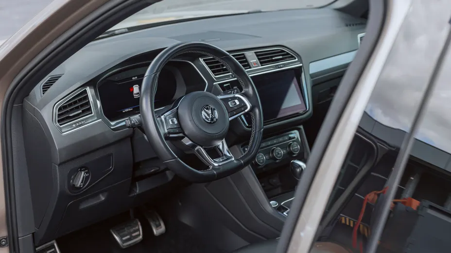 VOLKSWAGEN Tiguan Tiguan 2.0 TSI 4Mot. R-Line DSG