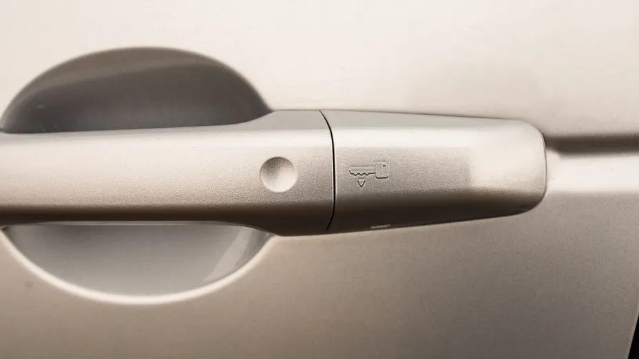 LAND ROVER Discovery Sport Discovery Sport 2.0 D150 R-Dynamic SE aut