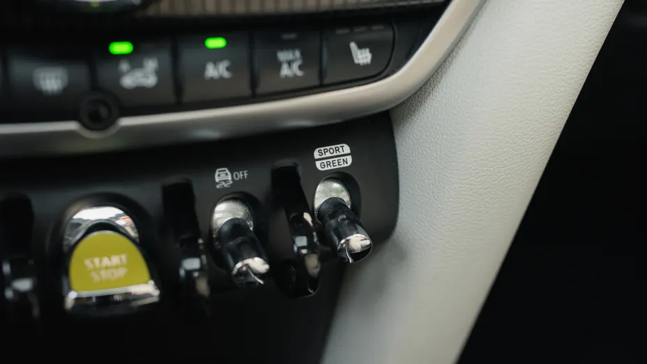 MINI [BMW] Countryman Cooper SE ALL4 aut