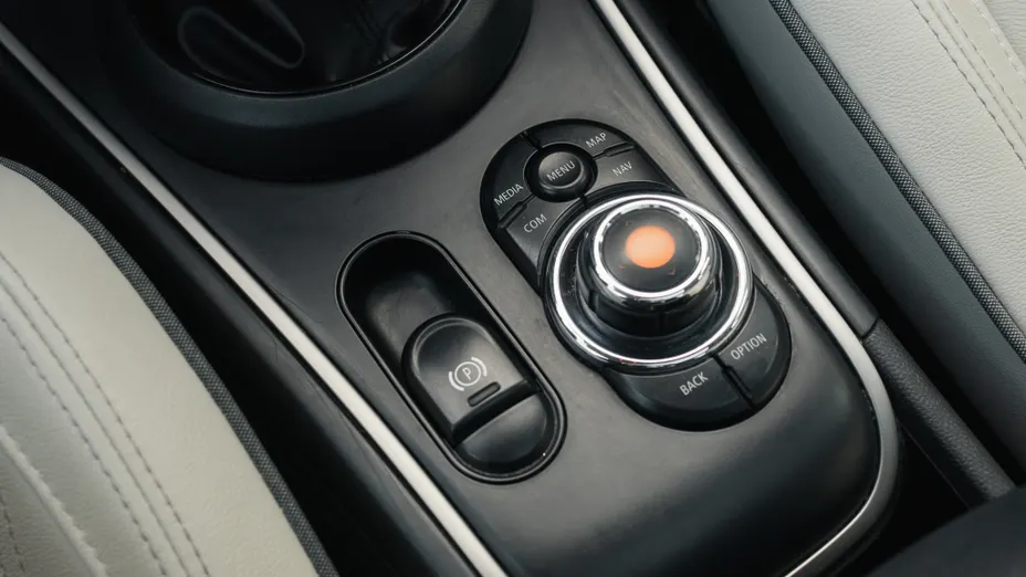 MINI [BMW] Countryman Cooper SE ALL4 aut