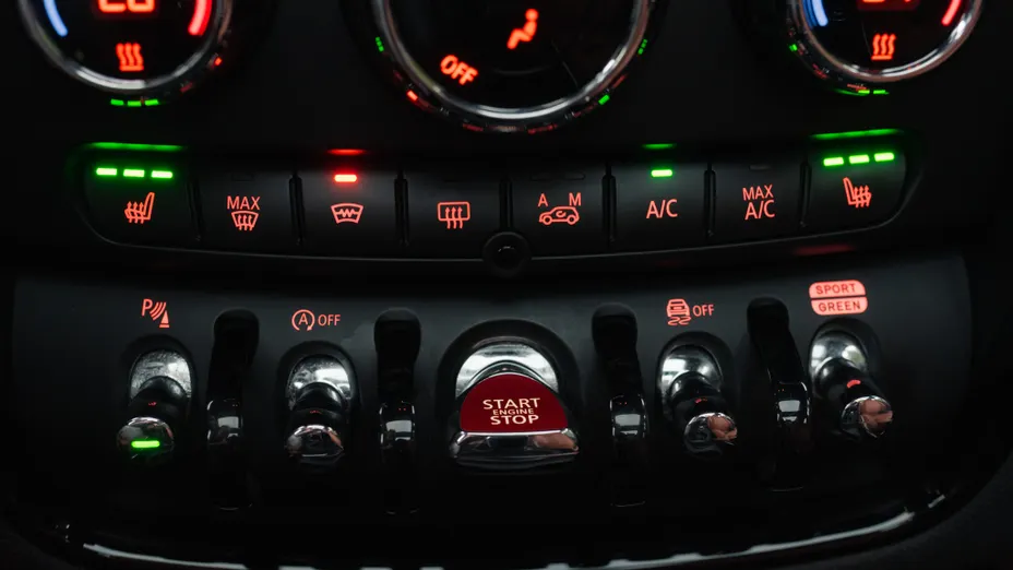 MINI [BMW] Clubman John Cooper Works ALL4 sport-aut