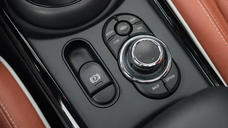 MINI [BMW] Clubman John Cooper Works ALL4 sport-aut