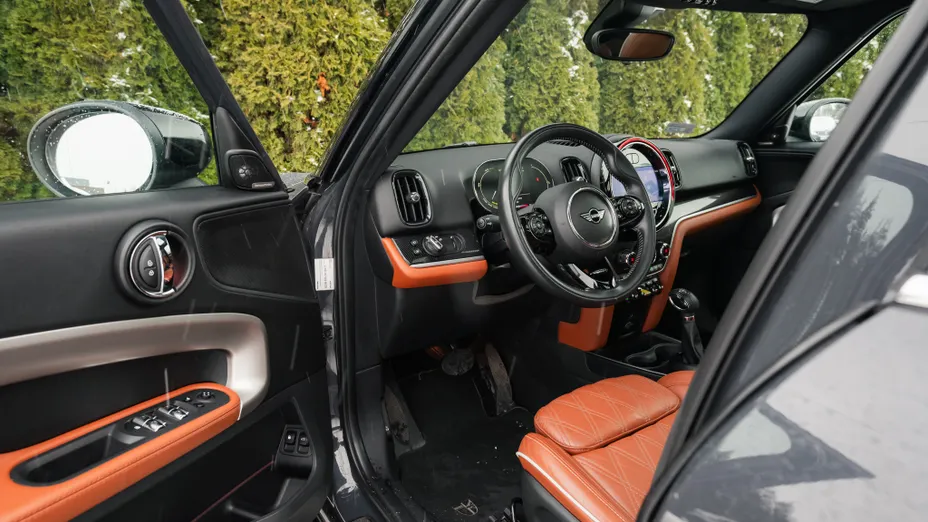 MINI [BMW] Countryman Cooper SE ALL4 MINI Yours Trim aut