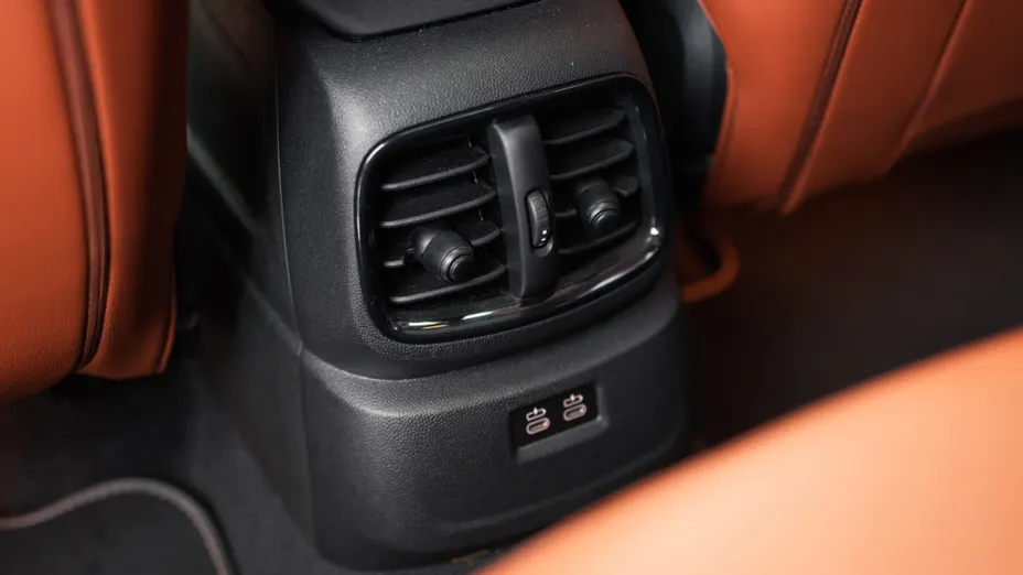 MINI [BMW] Countryman Cooper SE ALL4 MINI Yours Trim aut