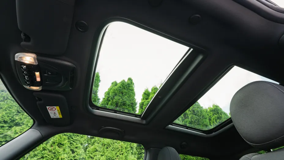 MINI [BMW] Mini Cooper S sport-aut