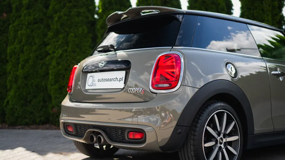 MINI [BMW] Mini Cooper S sport-aut