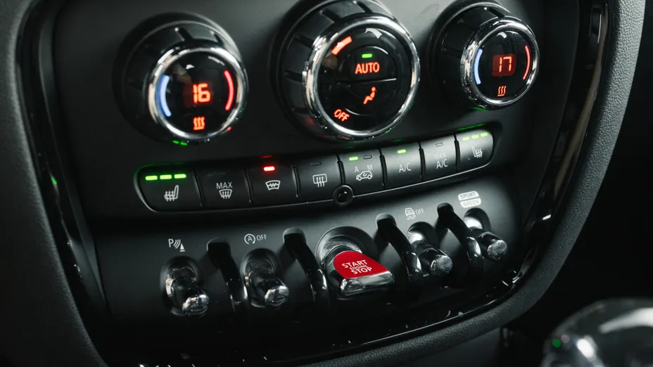MINI [BMW] Clubman Cooper S aut