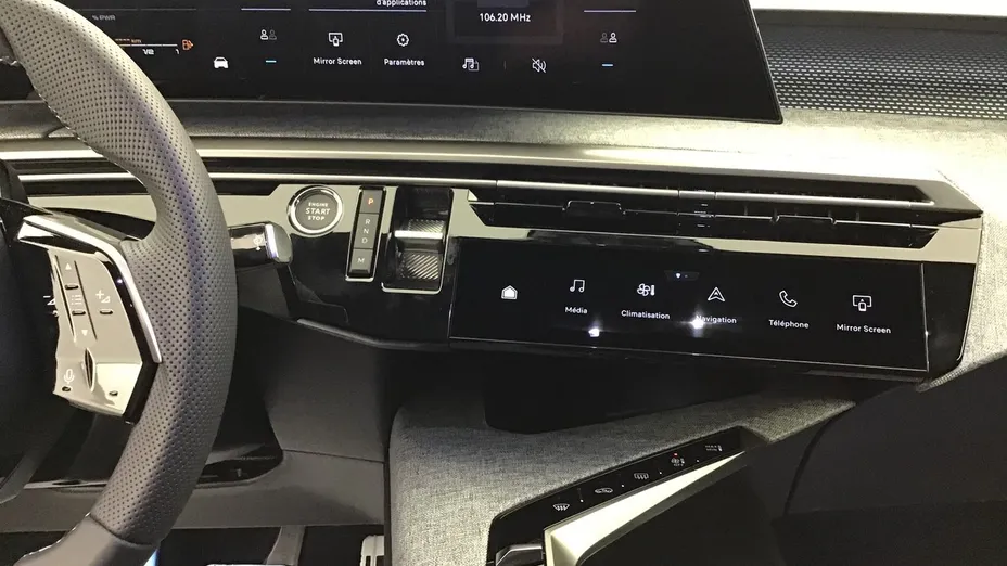 PEUGEOT 3008 -