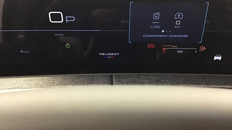PEUGEOT 3008 -
