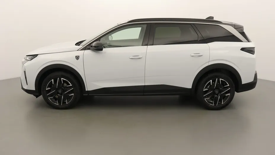 PEUGEOT 5008 -