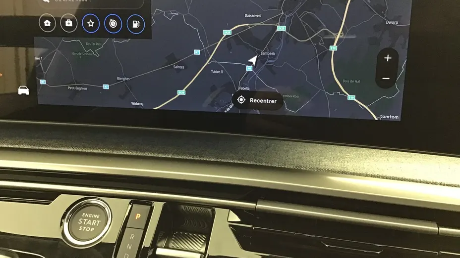 PEUGEOT 5008 -