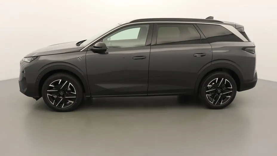 PEUGEOT 5008 -
