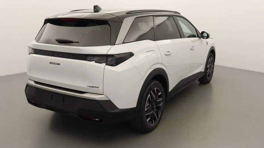 PEUGEOT 5008 -