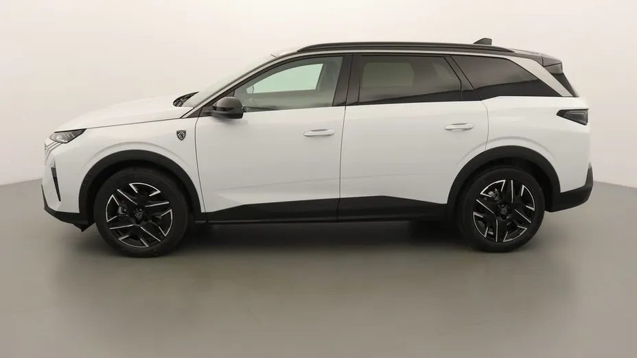 PEUGEOT 5008 -