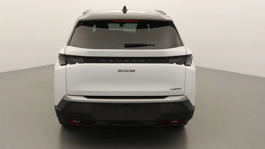 PEUGEOT 5008 -