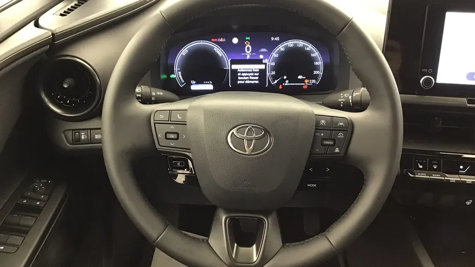 TOYOTA C-HR -
