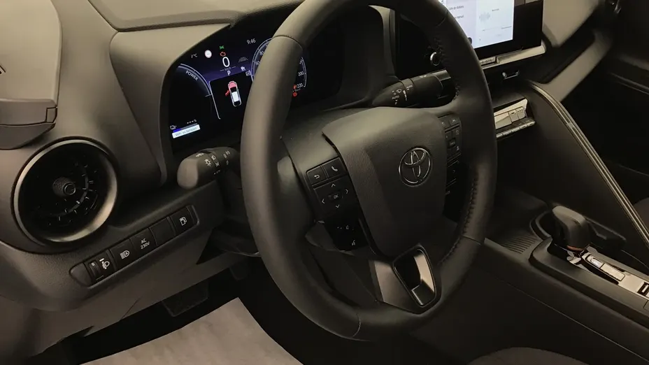 TOYOTA C-HR -