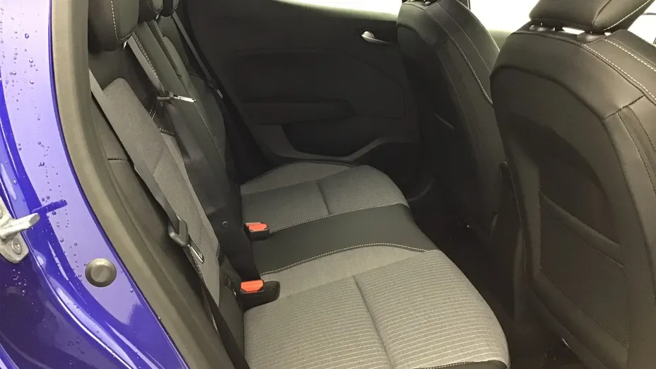 RENAULT Clio -