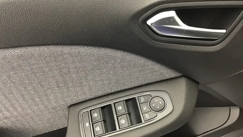 RENAULT Clio -