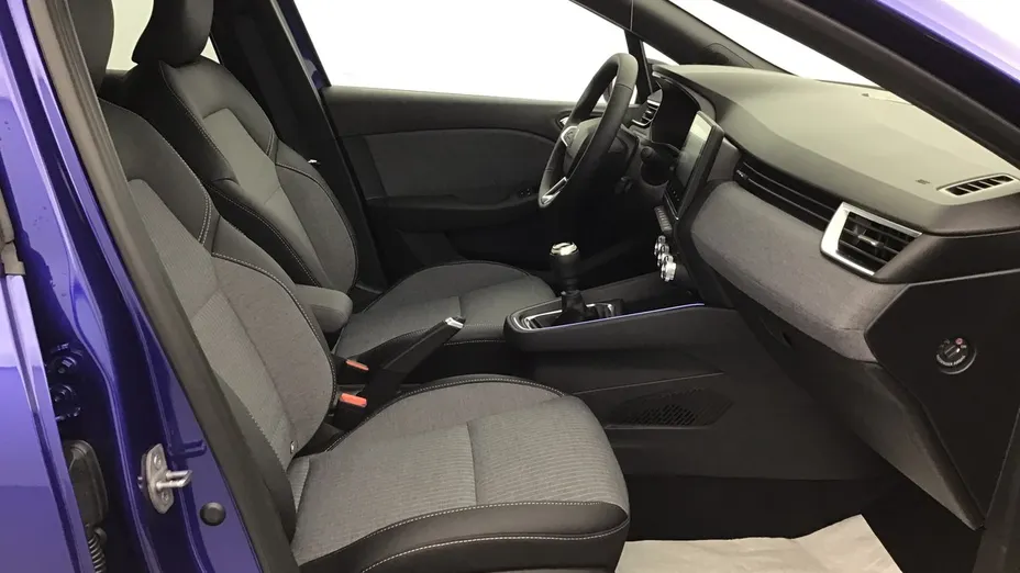 RENAULT Clio -