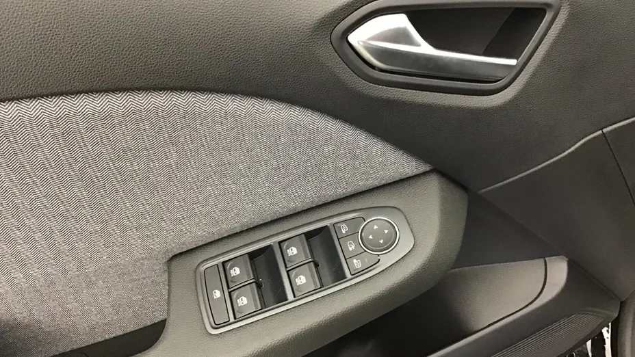RENAULT Clio -