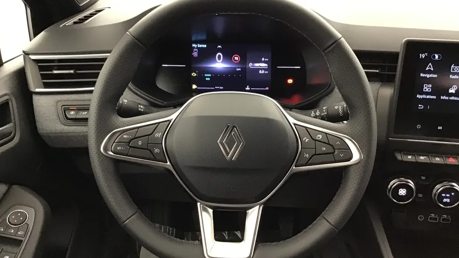 RENAULT Clio -