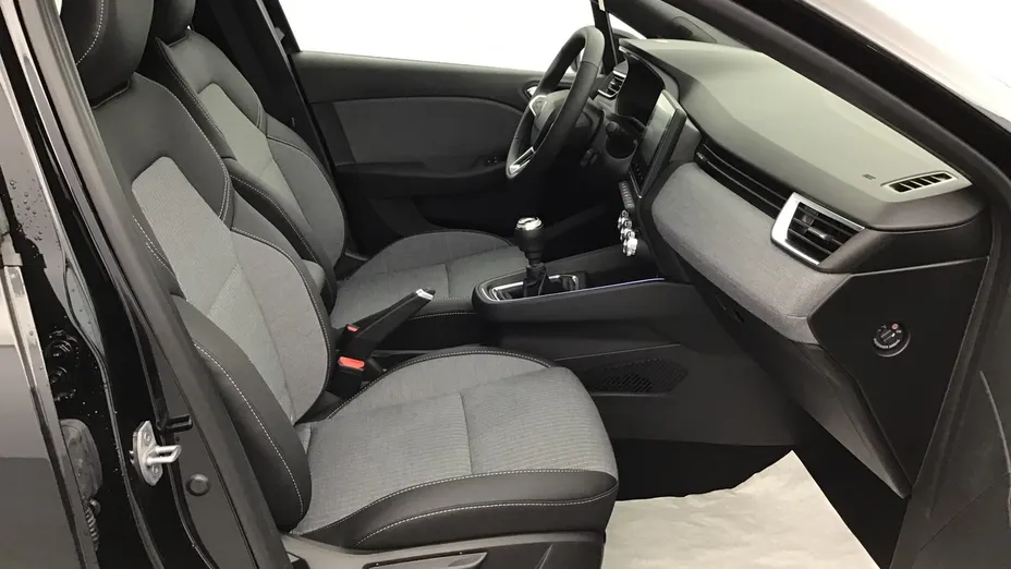 RENAULT Clio -
