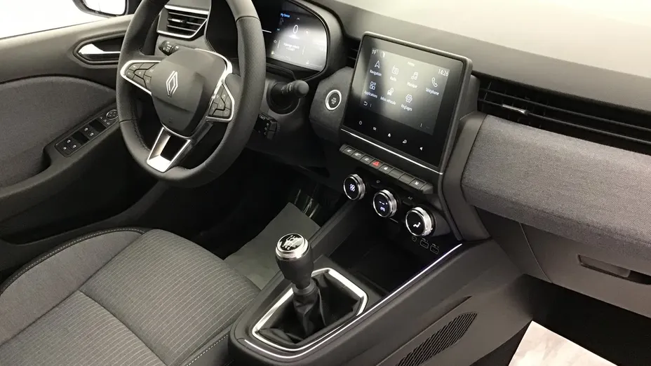 RENAULT Clio -