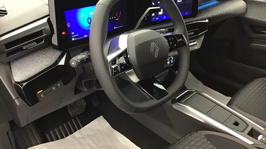 RENAULT Clio -