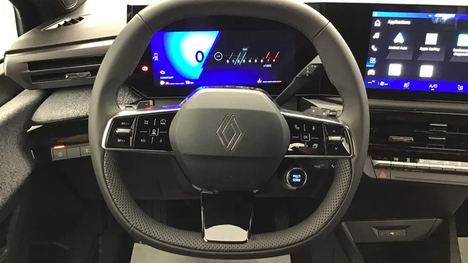 RENAULT Clio -