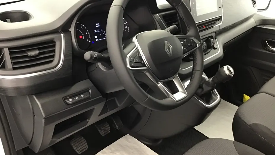RENAULT Trafic -