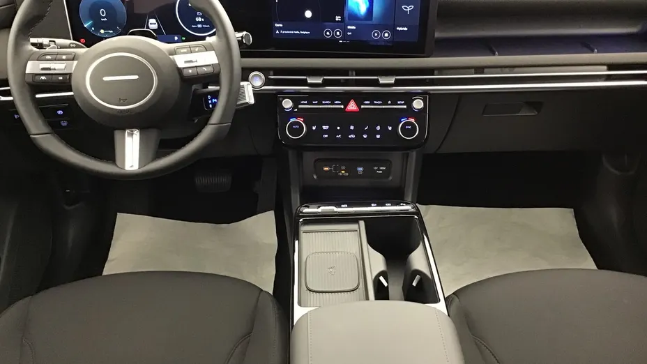 HYUNDAI Tucson -