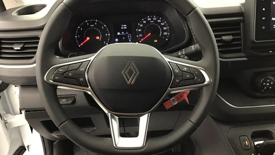 RENAULT Trafic -