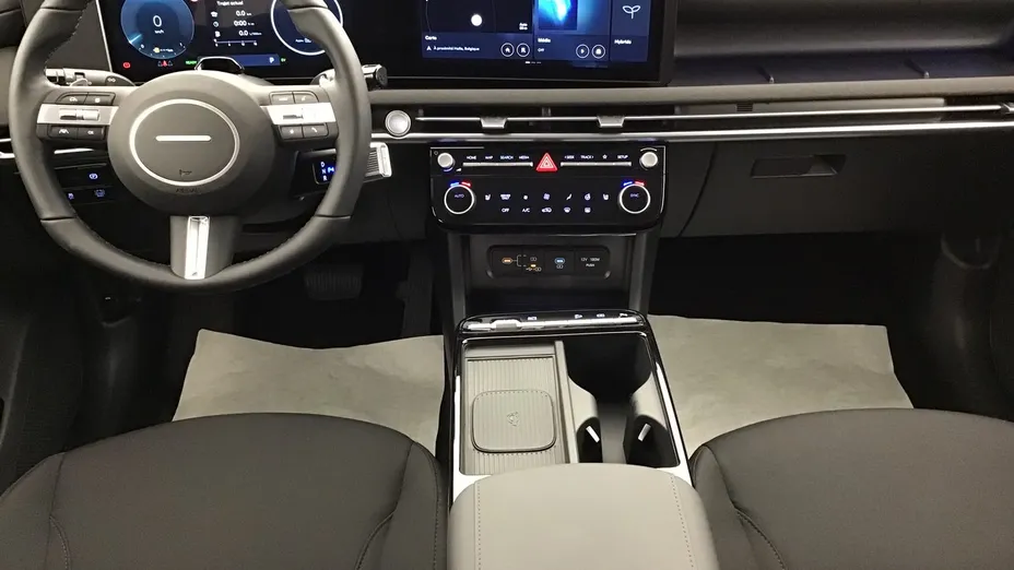 HYUNDAI Tucson -