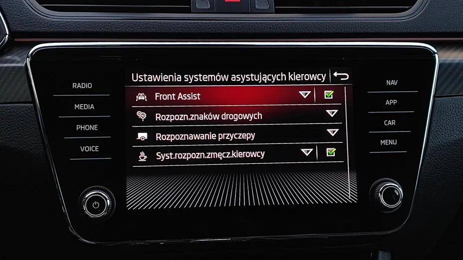 SKODA Superb Superb 2.0 TDI SCR Sportline DSG