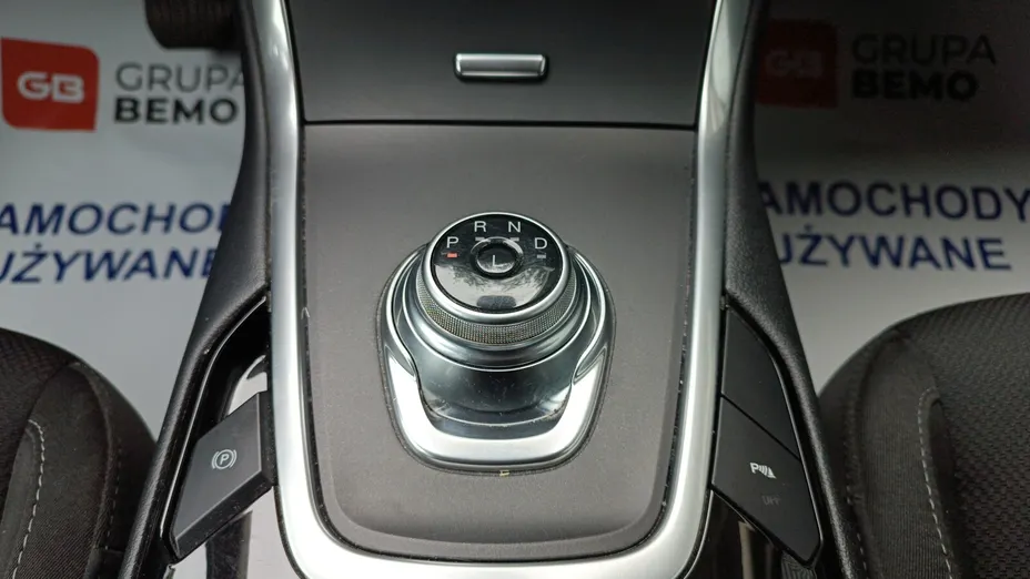 FORD S-MAX S-MAX 2.5 Hybrid Titanium CVT