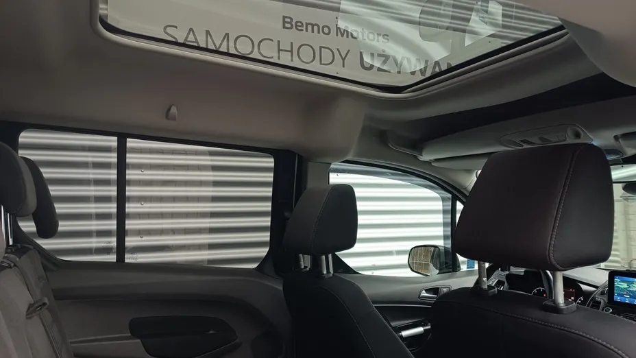 FORD Tourneo Connect Gr. Tourneo Connect 1.5 TDCi Titanium PowerShift